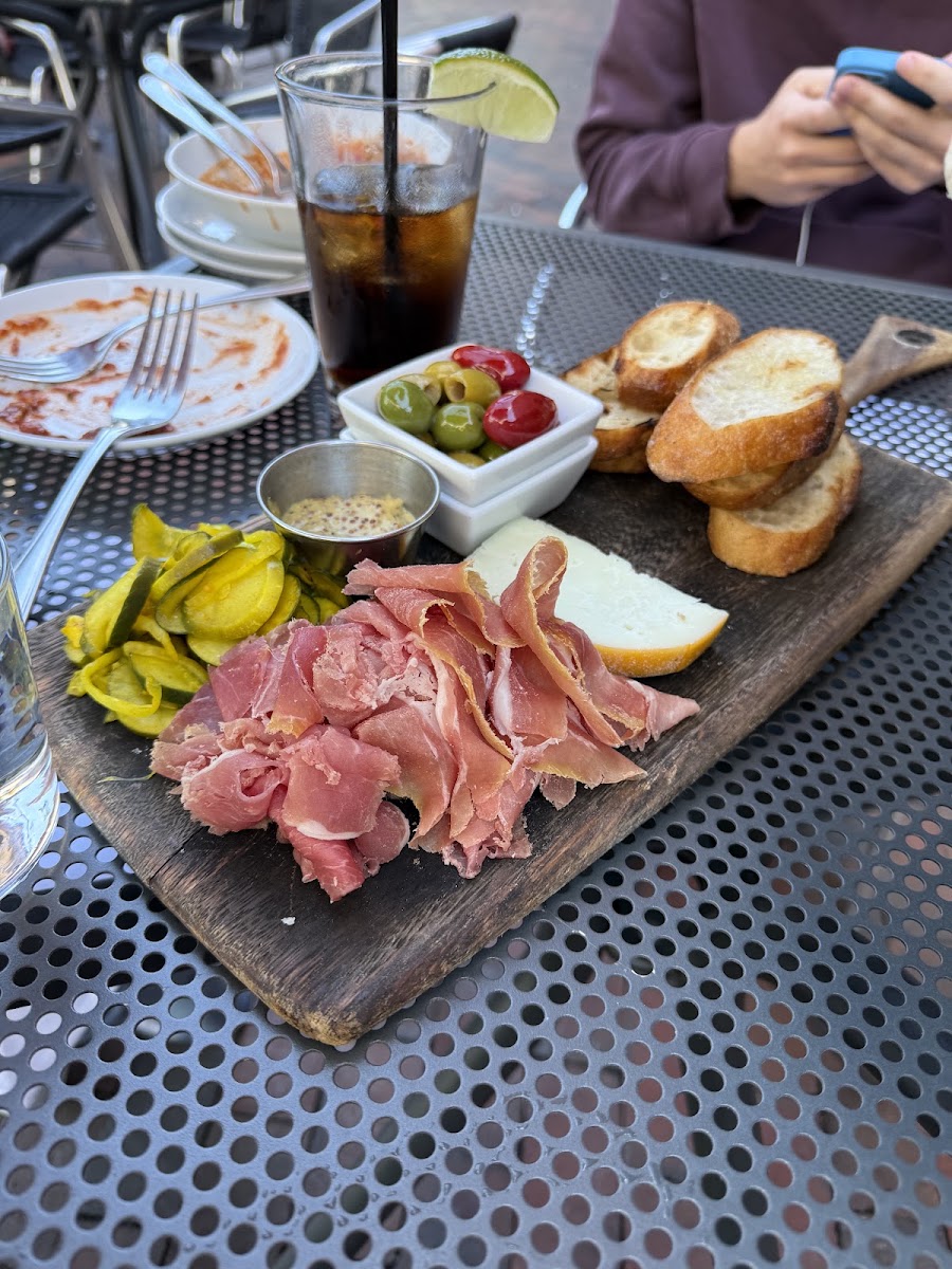 The Salty Pig, photo 3