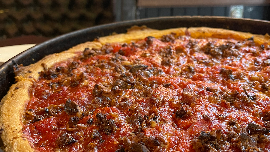 Gino's East, photo 2