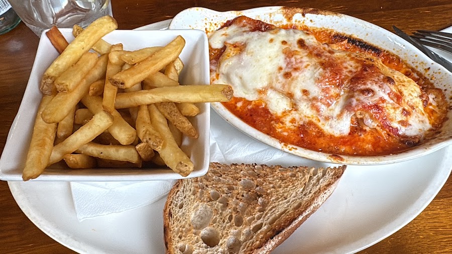 51 Italian, photo 3