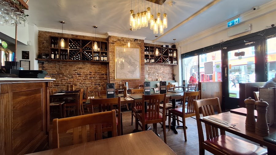 Enoteca by L'UVA