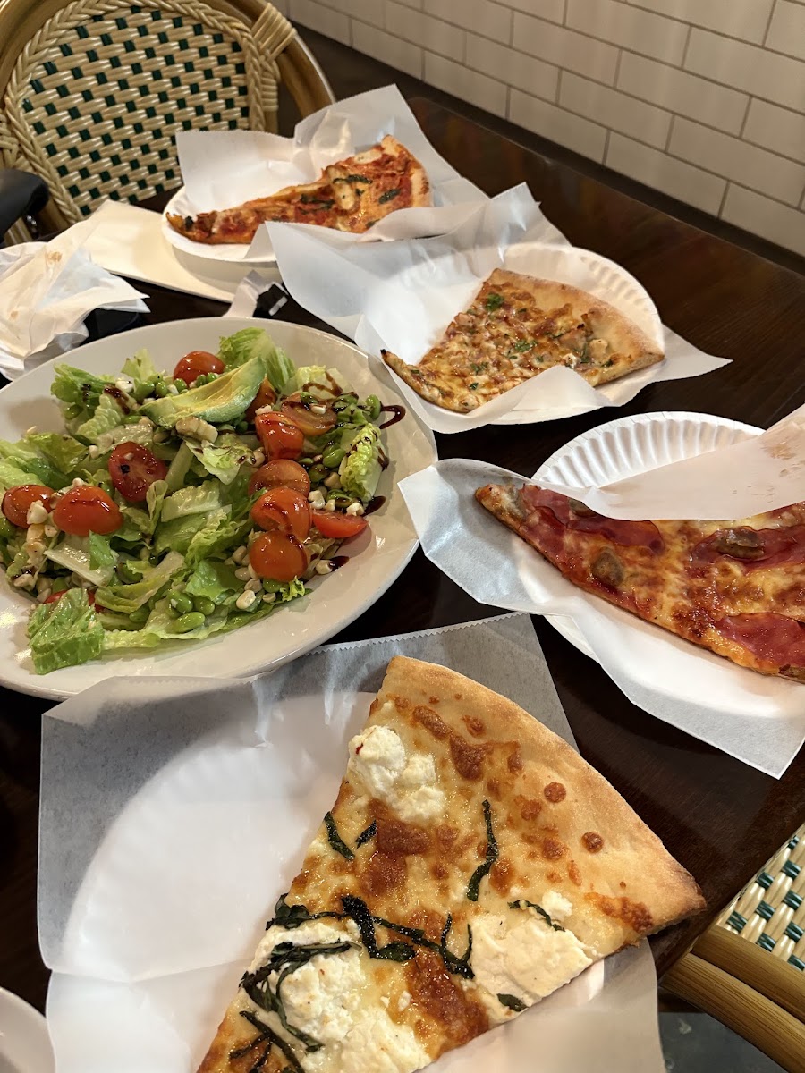 Sisters Pizza, photo 4