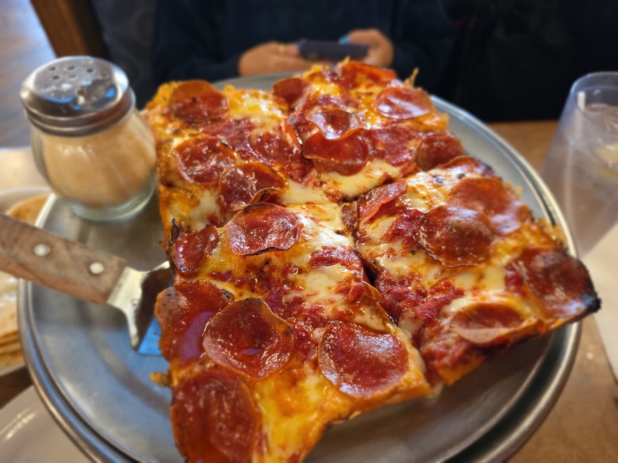 Niki's Pizza, photo 3