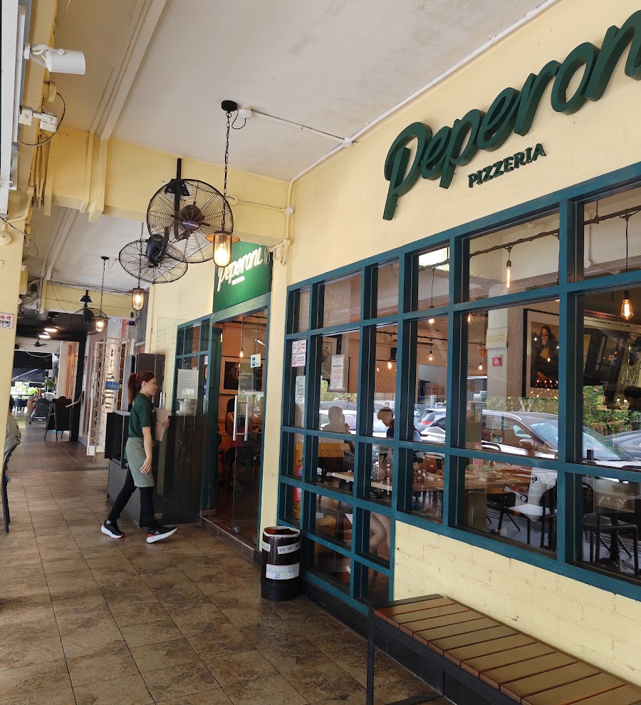 Peperoni Pizzeria