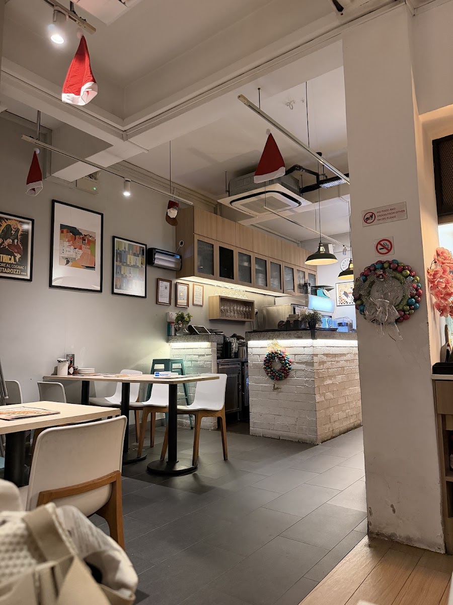 Peperoni Pizzeria
