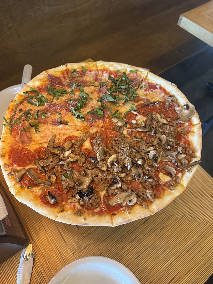 Five Points Pizza West, photo 5
