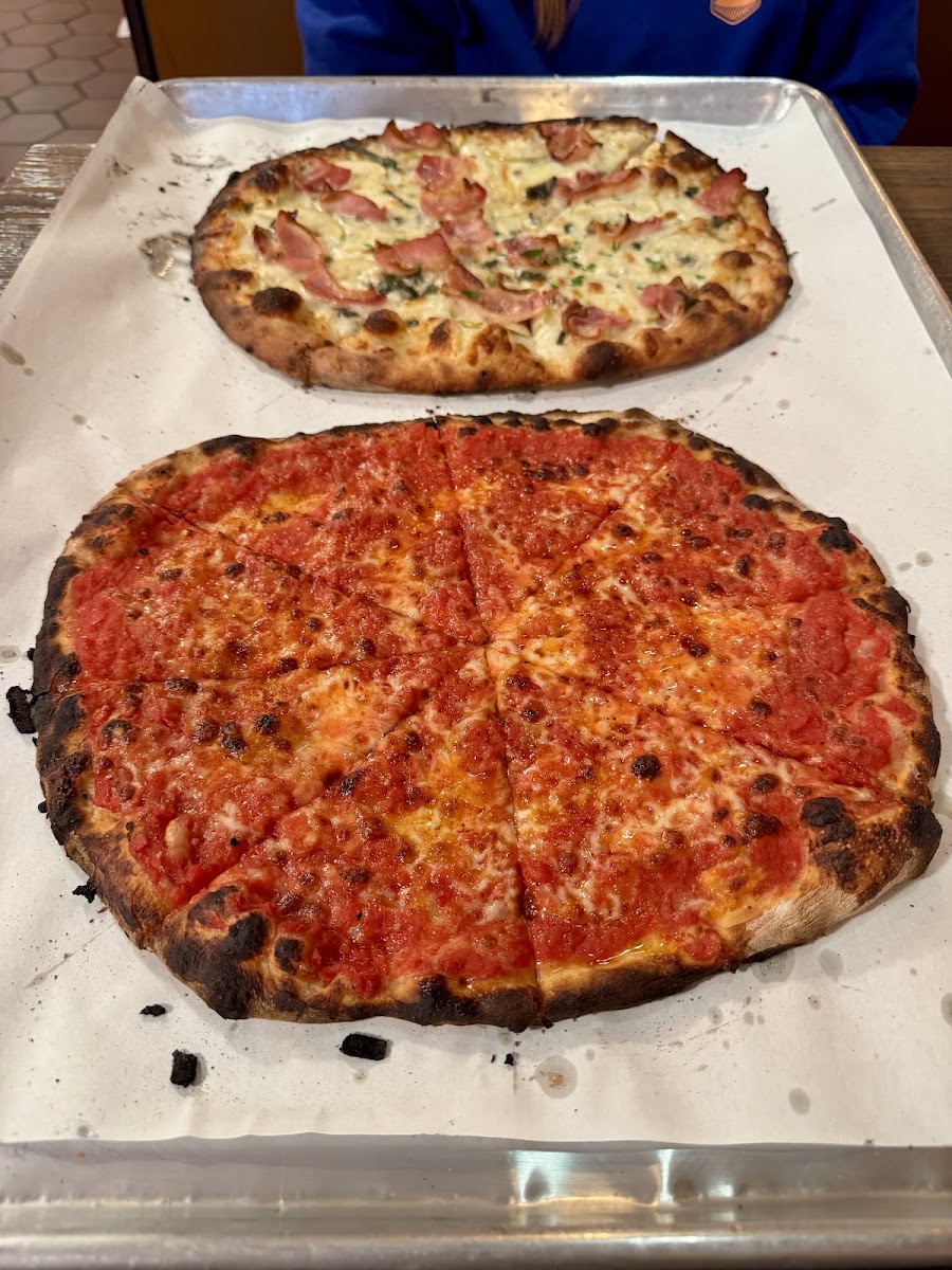 Sally's Apizza, photo 3