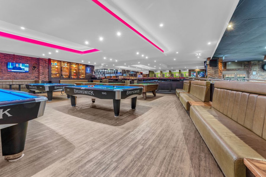 The Ball Room Sports Bar (Meadowbank) - Pool, Snooker & Darts Hall