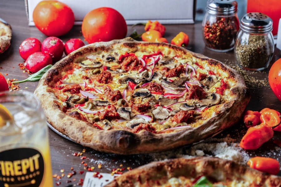 Firepit Pizza Tavern, photo 2