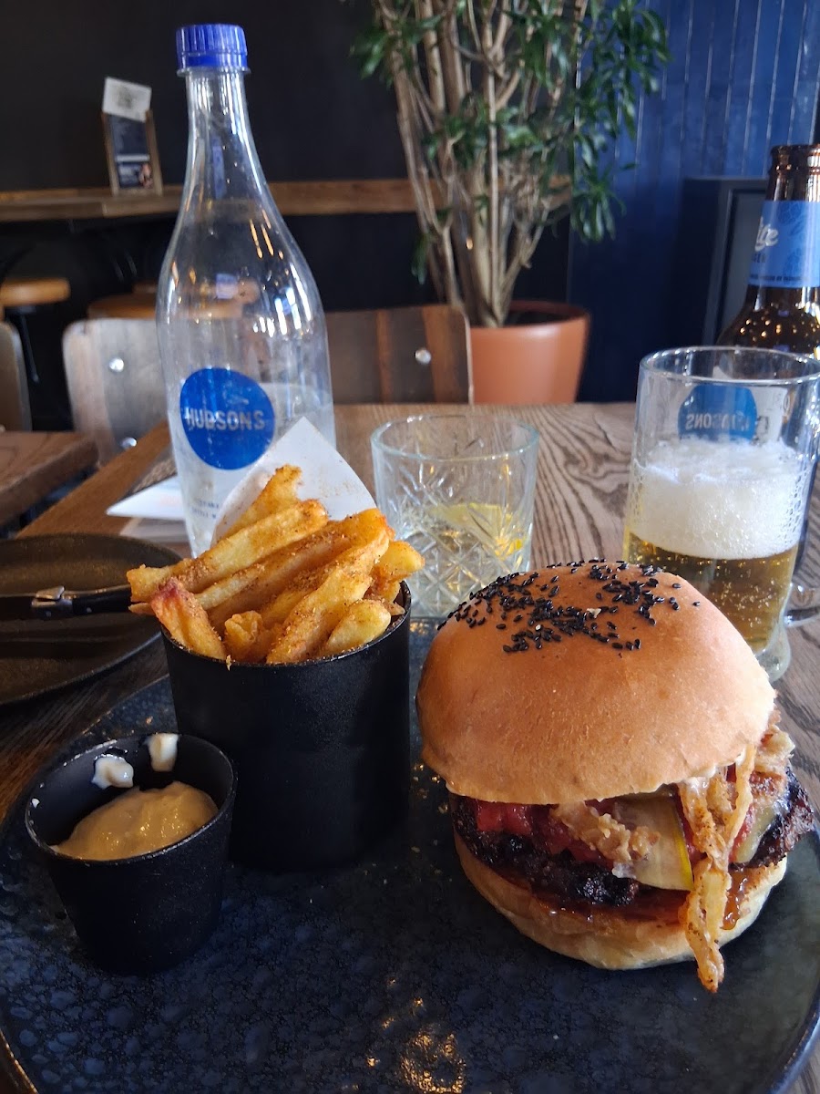 Hudsons - The Burger Joint (Kloof), photo 3
