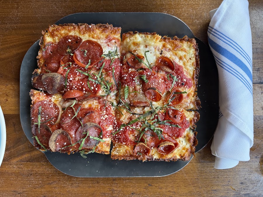Blue Pan Pizza, photo 3