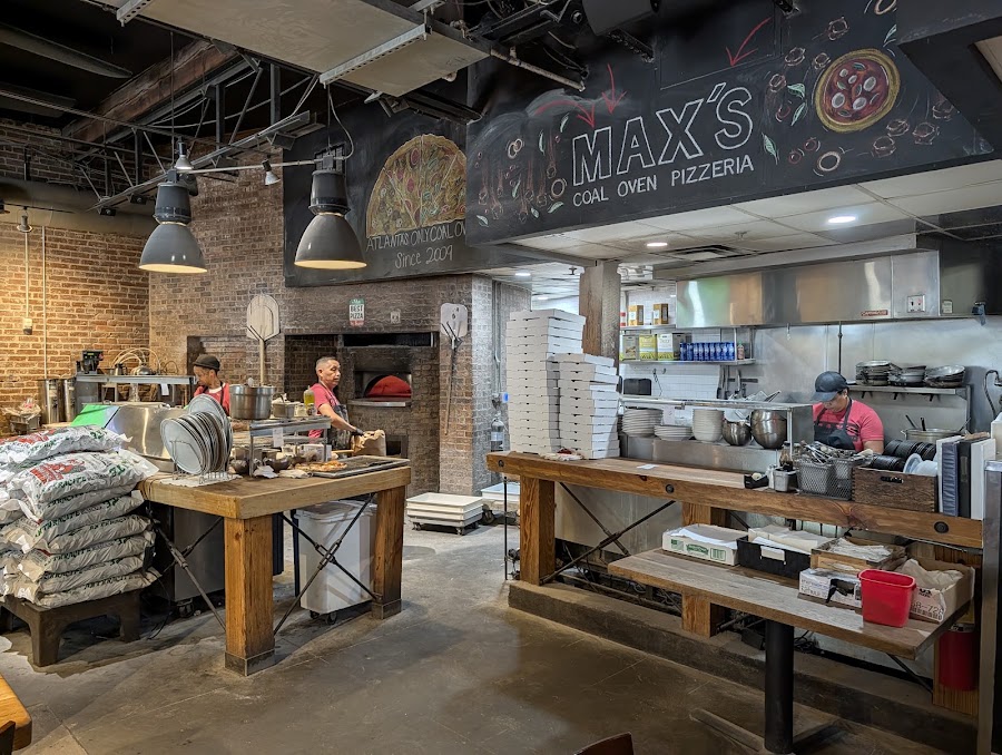 Max's Coal Oven Pizzeria, photo 4