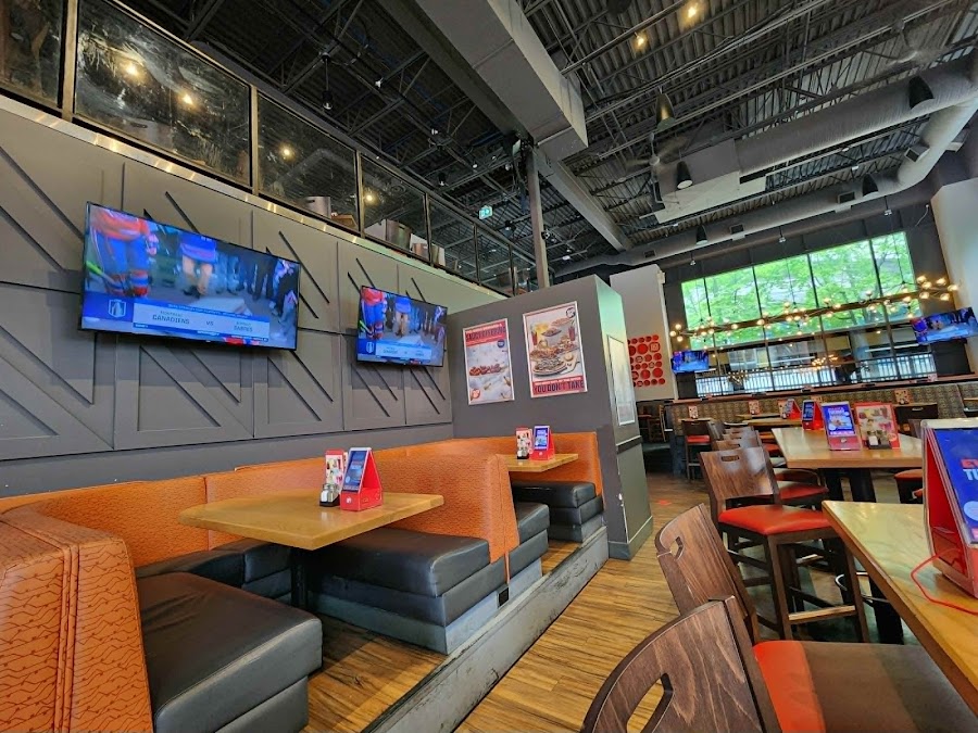 Boston Pizza, photo 3