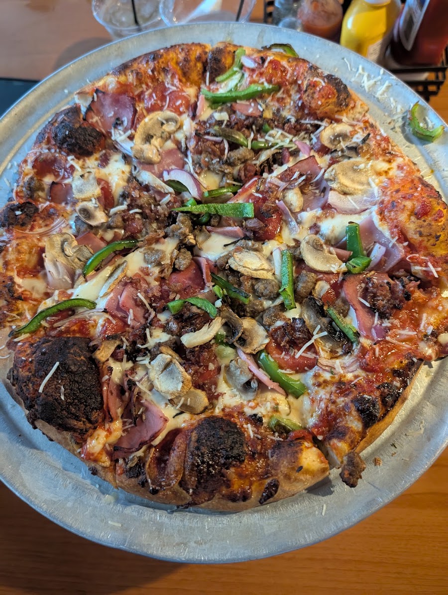 Brass Rail Pizza Bar, photo 4