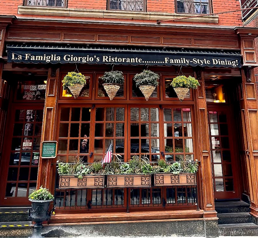 La Famiglia Giorgio's Restaurant, photo 4