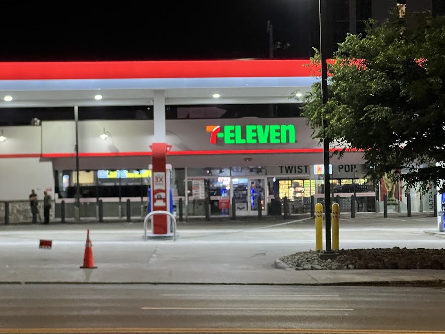 7-Eleven, photo 4