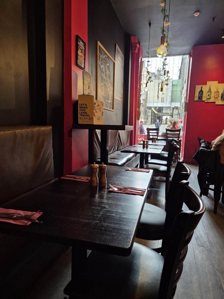 Veeno Edinburgh - Italian Restaurant & Wine Bar, photo 5